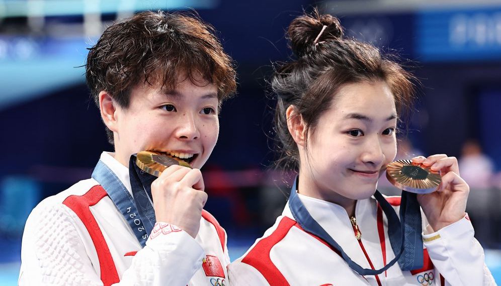 公牛半场三分13中3，吉迪10+5+5咬住比分